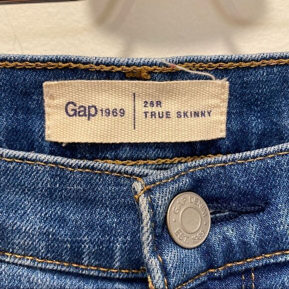 Gap size 26 true skinny distressed crop ankle jeans - Picture 4 of 8